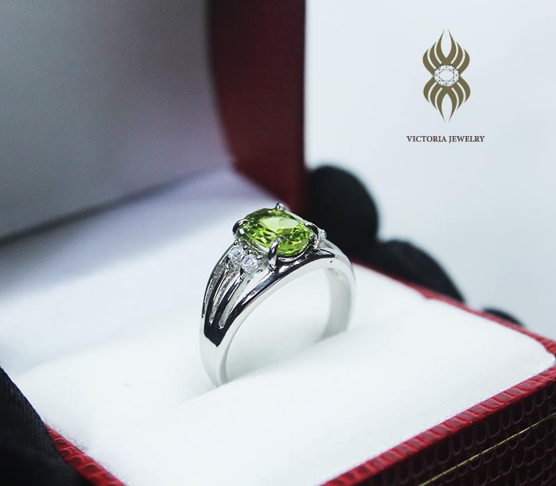 Nhẫn Đá Peridot 